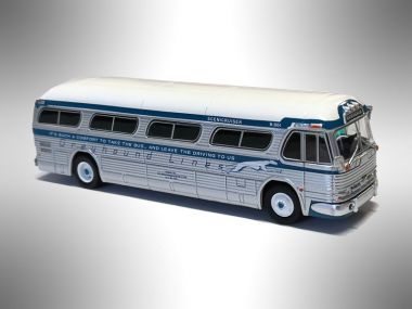 GM PD 4104: Greyhound "Freedom Riders"